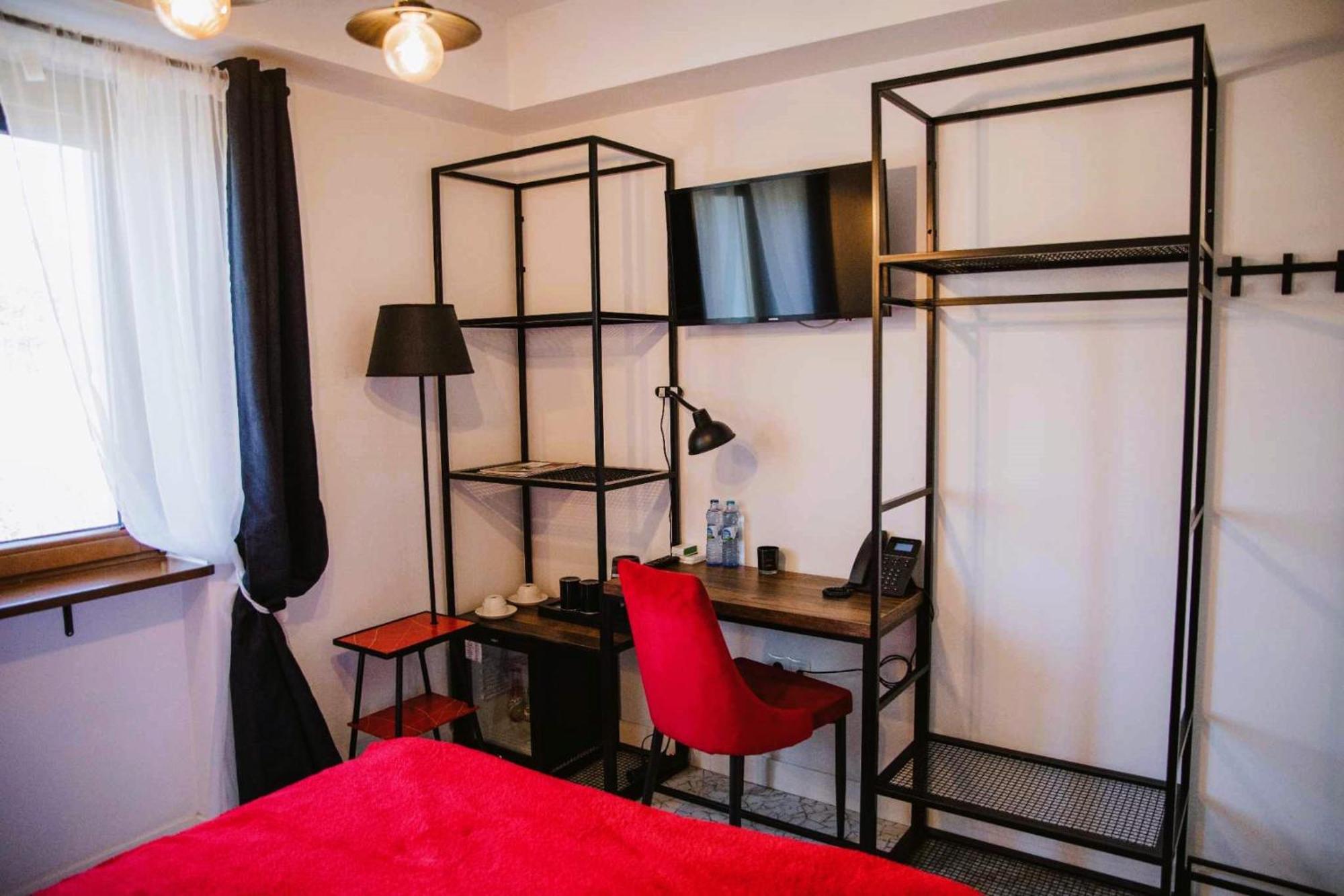 Hotel Stacja Kultura Poniatowa Esterno foto